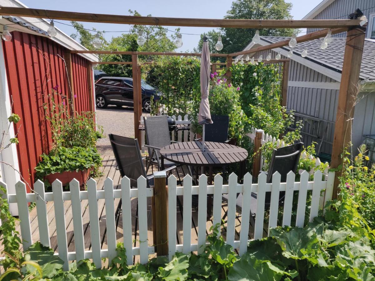 Lillstugan - Centralt Och Havsnaera I Lugnt Villomrade Falkenberg Bagian luar foto